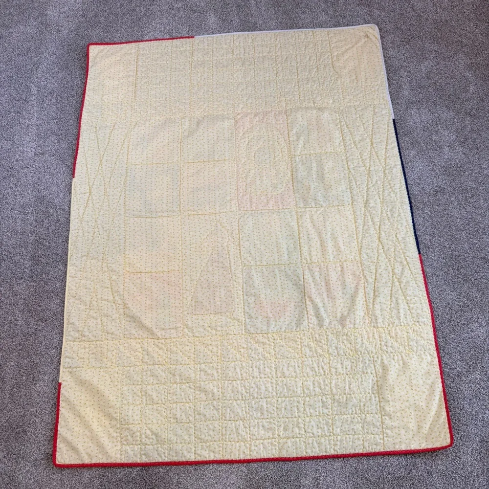 Vintage‎ Handmade Patchwork Baby Quilt Love Animals Nursery Primary Colors